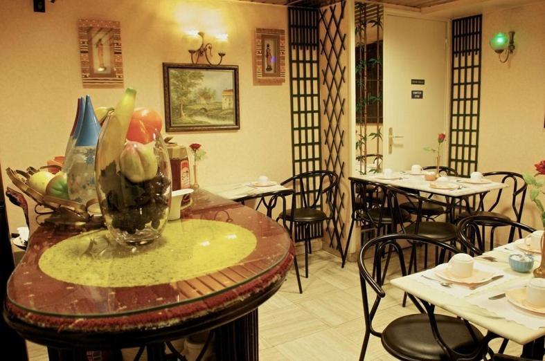 Hotel Paris Voltaire ภายนอก รูปภาพ